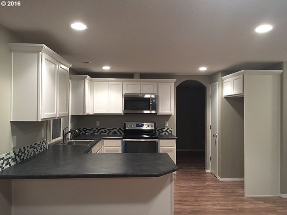 5th image of 5714 NE 42nd Ave