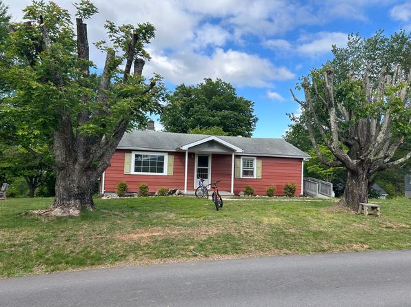22 Redbud Ln