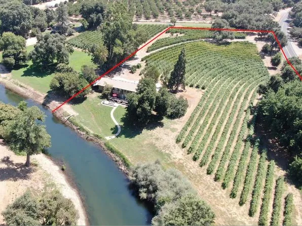 21150 N Elliott Rd, Lockeford, CA 95237