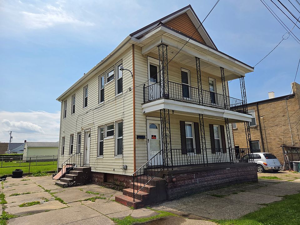 2nd image of 719 W 16th St
