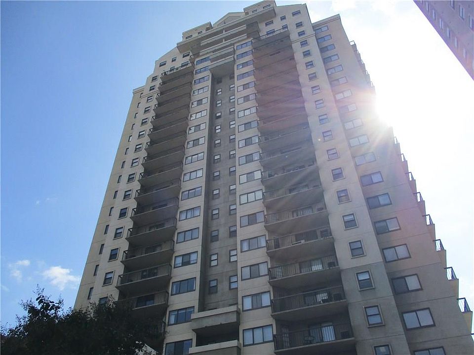1st image of 795 Hammond Dr APT 1401