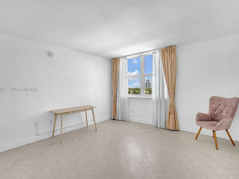10350 W Bay Harbor Dr #8F — Photo 15