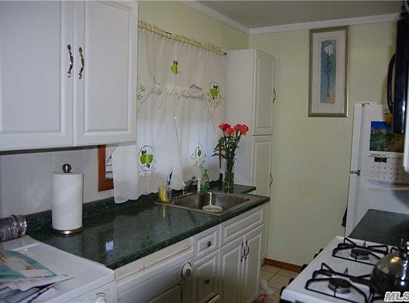 5th image of 21441 Hillside Ave