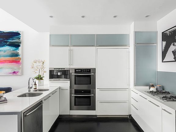 5th image of 109 Mercer St #5M