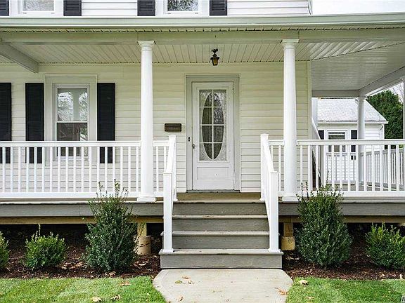 3rd image of 95 Carley Ave