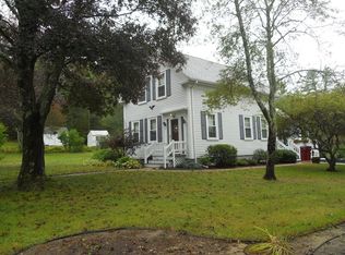31 Carpenter St, Middleboro, MA 02346