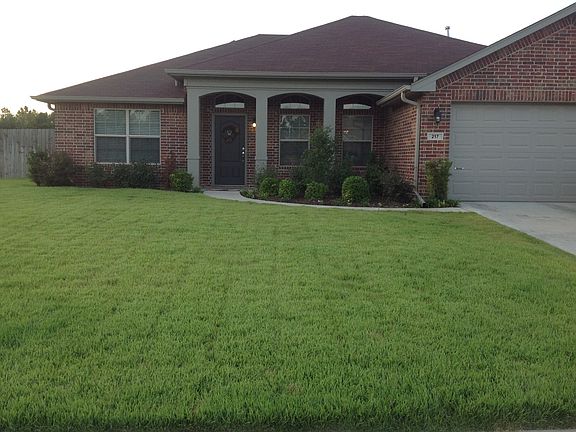 3rd image of 217 Sierra Vista Ln