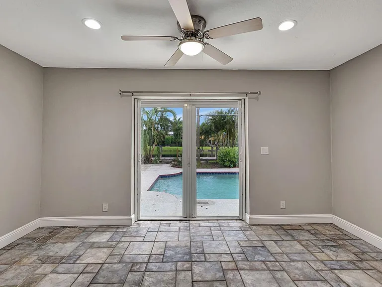 1402 Cormorant Rd #1402 — Photo 3