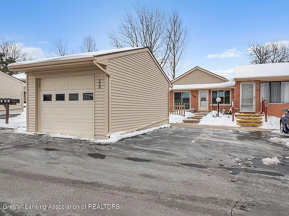2nd image of 258 Bonnie Brook Dr
