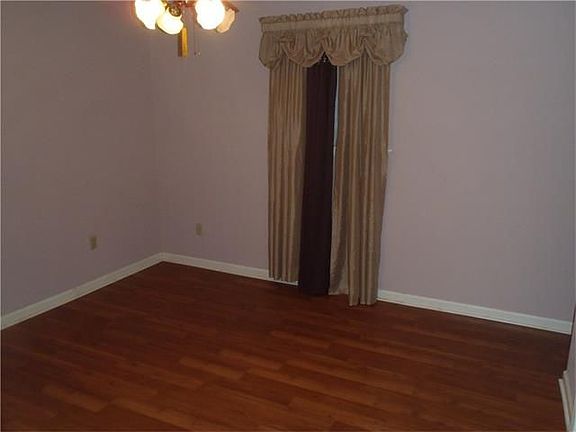 4th image of 3101 Taft Park