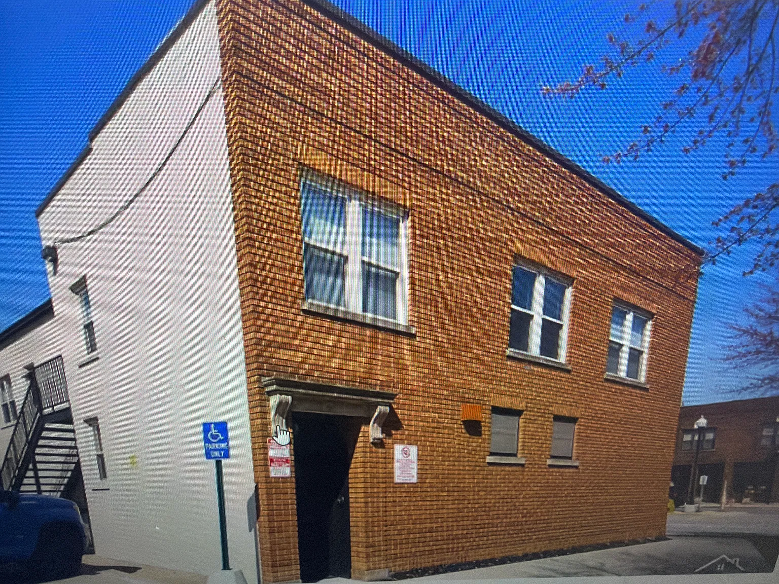 2006 Wyandotte Ave — Photo 1