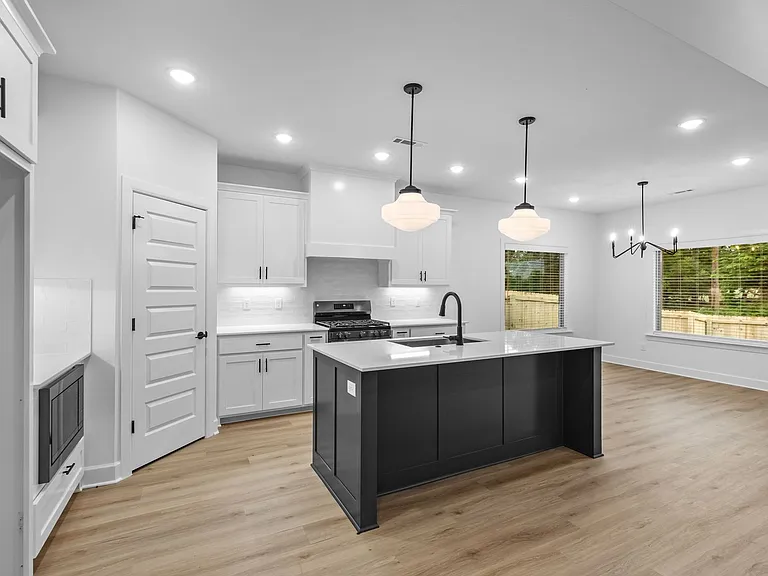 7203 SW Basswood Ave — Photo 9