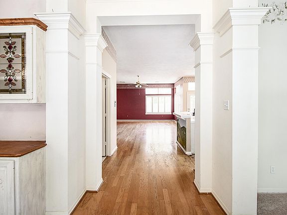 5th image of 3018 Poplar Valley Way