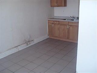 2nd image of 1606 Haldon St