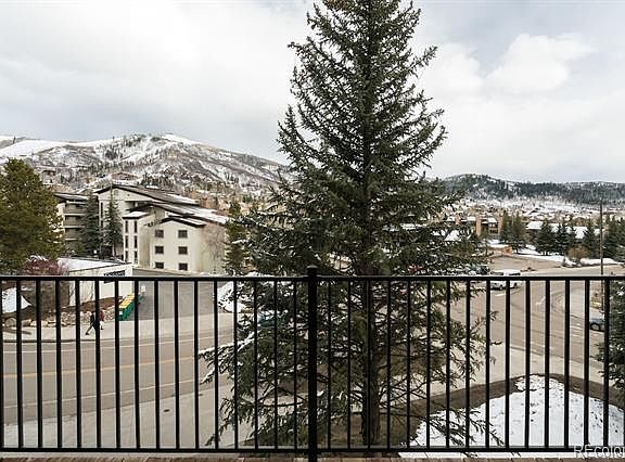 3rd image of 2200 Apres Ski Way #202