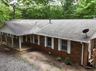 240 Bent Oak Dr, Cornelia, GA 30531