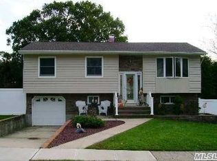 20 John St, Port Jefferson Station, NY 11776
