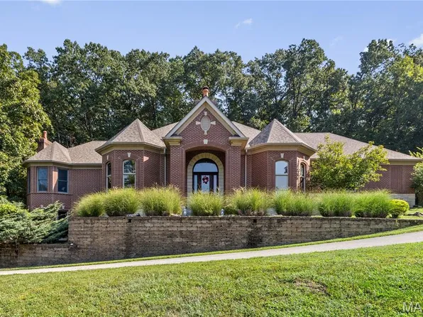 416 Kiefer Creek Rd, Ballwin, MO 63021