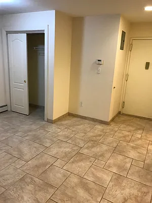 Rented by J L Royal Oak Realty Inc | media 20