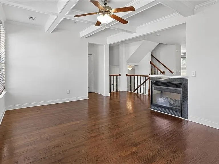 2110 Westhill Dr SE — Photo 4