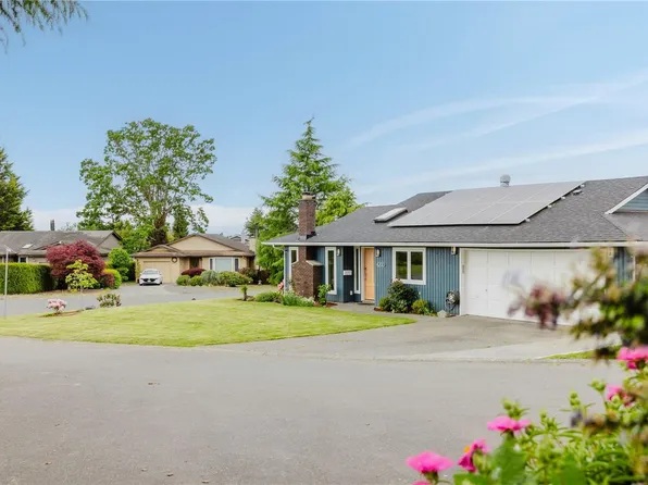 4200 Leaf Hill Grn, Saanich, BC V8X 4X8