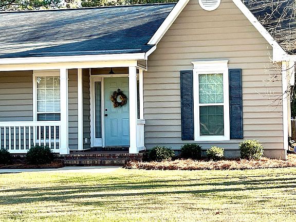 3rd image of 1069 White Pond Rd