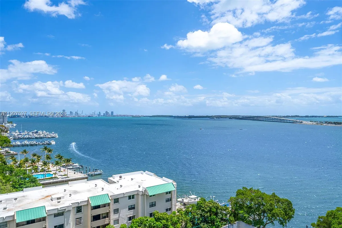 Building Photo - 2333 Brickell Ave #1109