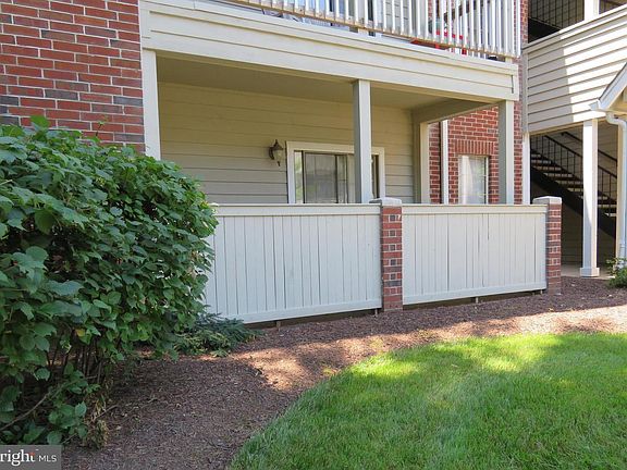3rd image of 12155 Penderview Ter APT 801