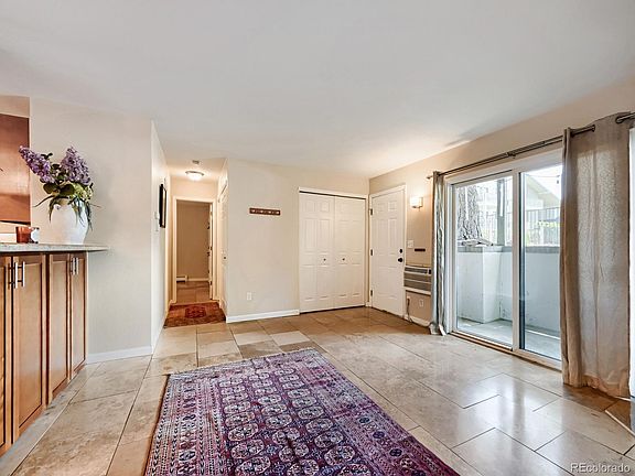 4th image of 695 Manhattan Drive #8