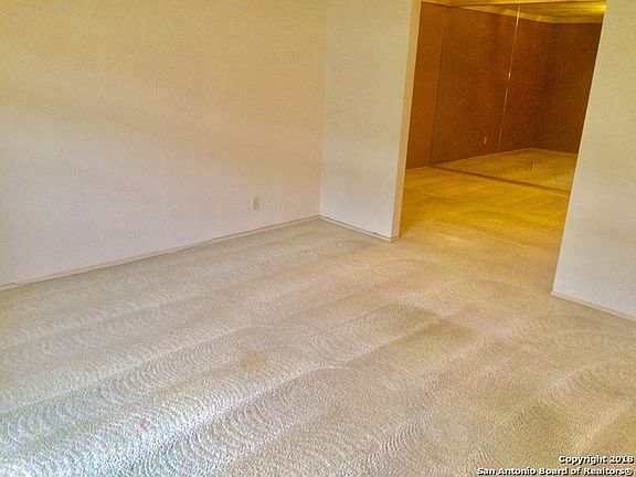 3rd image of 7834 Broadway St