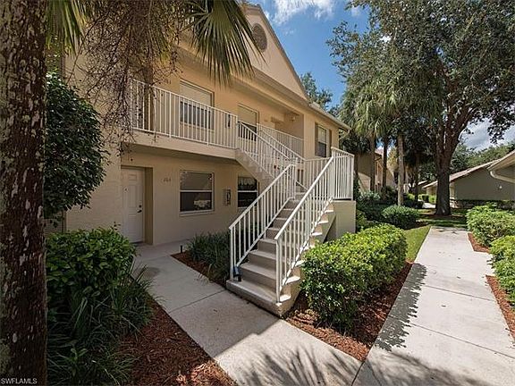 2nd image of 209 Robin Hood Cir Unit 103