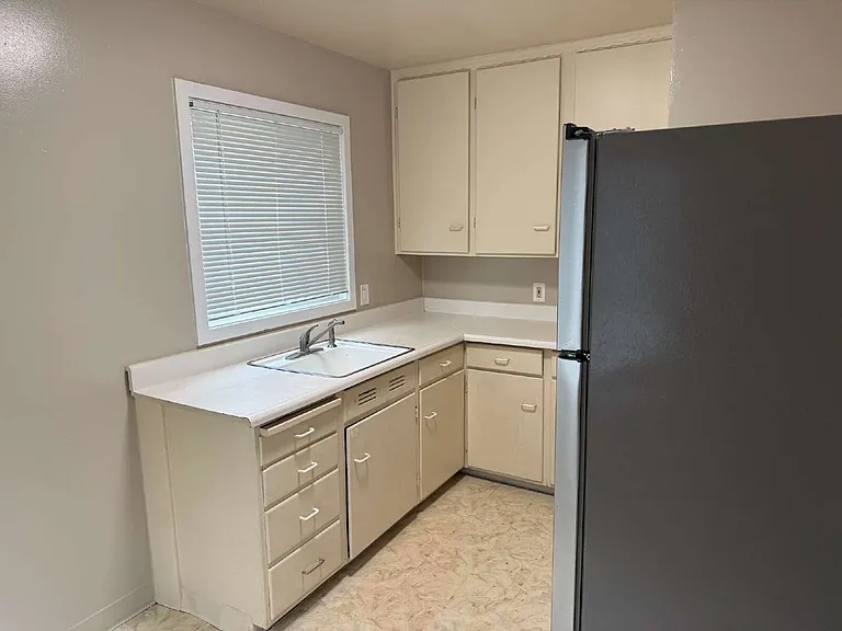 1749 Hester Ave #3 — Photo 4