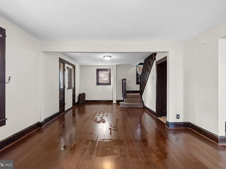 8904 Church Ln — Photo 9