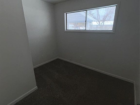 5th image of 1614 Parklane Dr