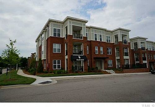 2nd image of 601 Finsbury St #300