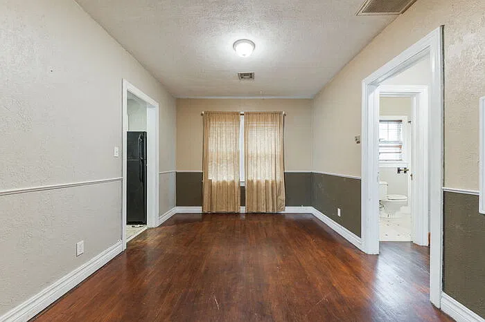 3 bed, 1.0 bath, 1103 sqft, $1,200 — Photo 4