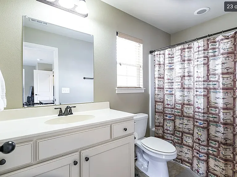 604 N Longfellow Ln — Photo 10