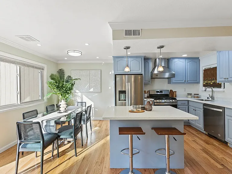 179 Saint Michaels Ct — Photo 4