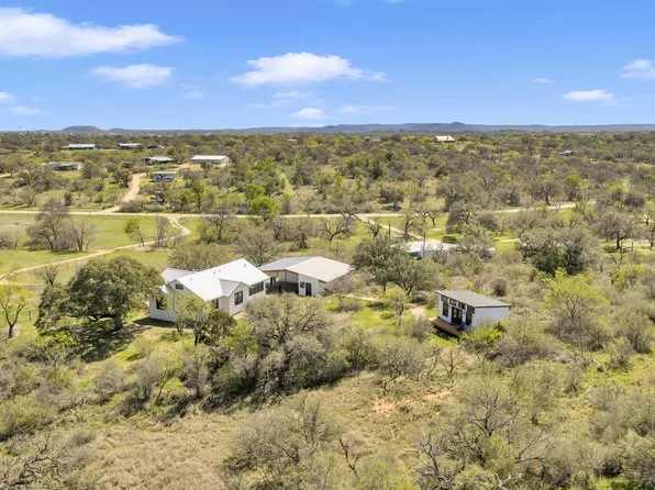 171 CR 117, Llano, TX 78643
