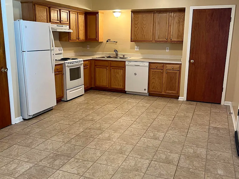 3327 Wood Valley Ct — Photo 12