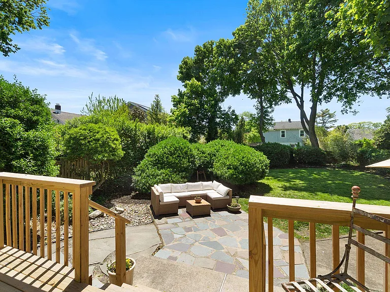 818 Trenton Ave — Photo 39