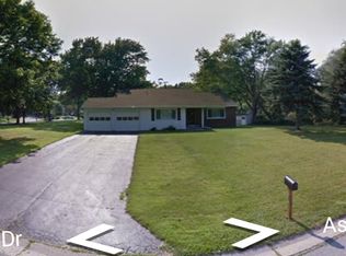 98 Aspen Dr, Rochester, NY 14625