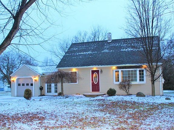 3rd image of 607 Hatfield St