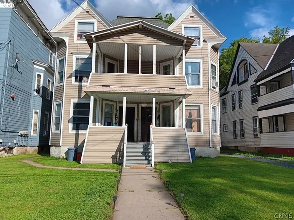 1523 Oneida St, Utica, NY 13501