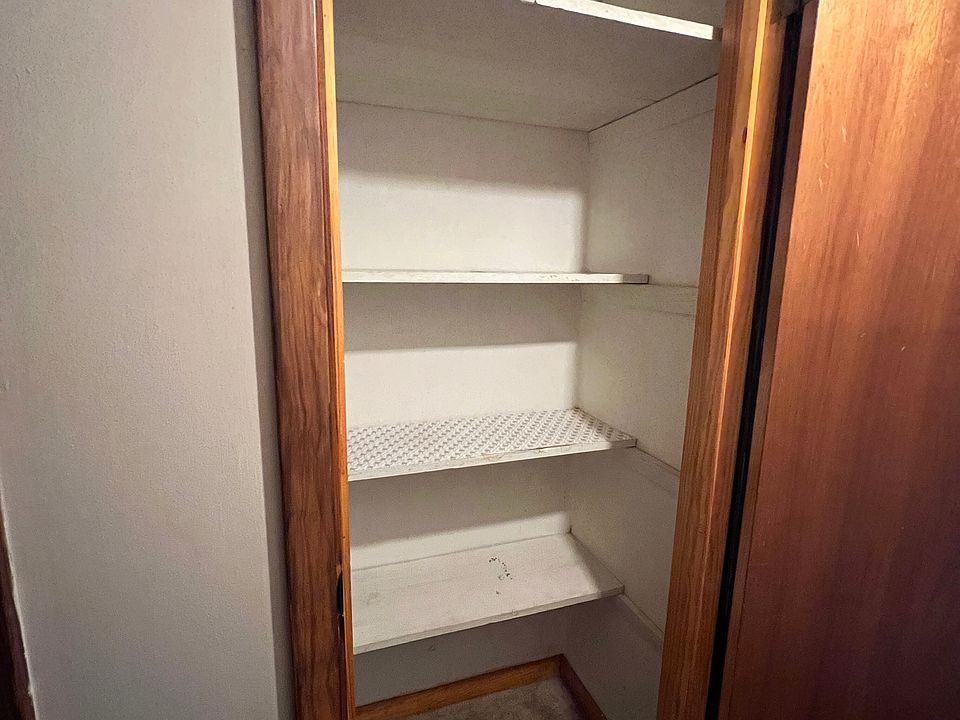 1st image of 1001 S 12th Ave