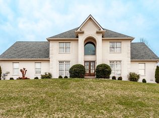 100 Loch Leven Way, Hendersonville, TN 37075