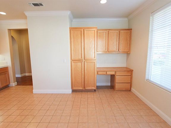 5th image of 2353 Brisbane St