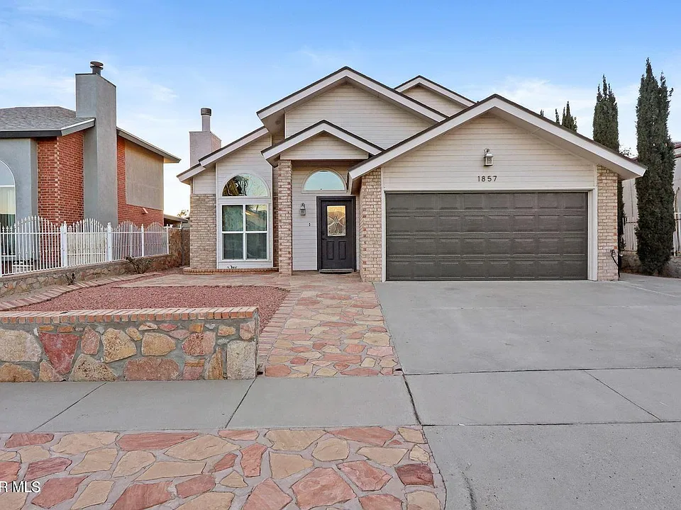 1857 Lyman Dutton Cir
