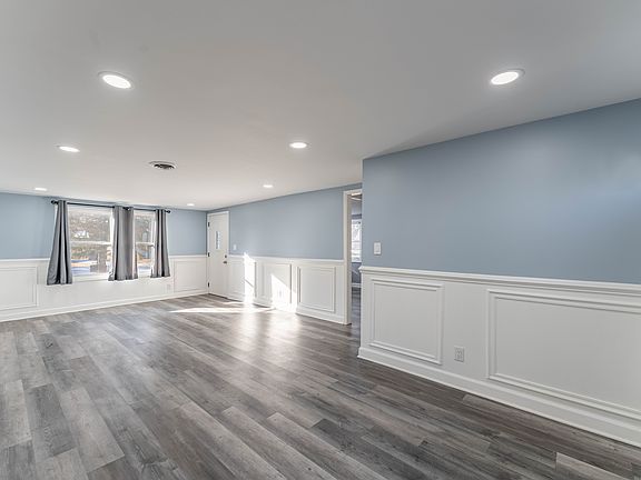 Living / Dinning Rooms