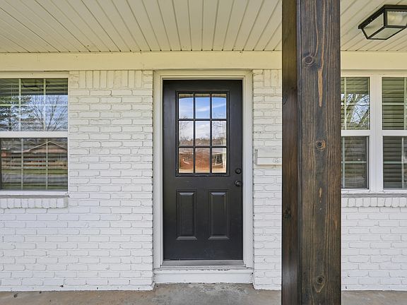 3rd image of 8915 Cloverhill Rd